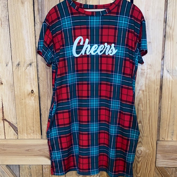 Red Plaid 'Cheers' T-shirt night gown - Picture 1 of 3